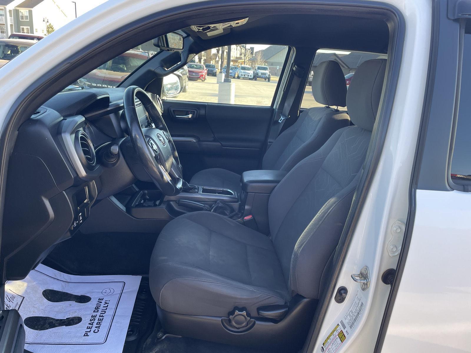 Used 2016 Toyota Tacoma for sale in Lincoln NE