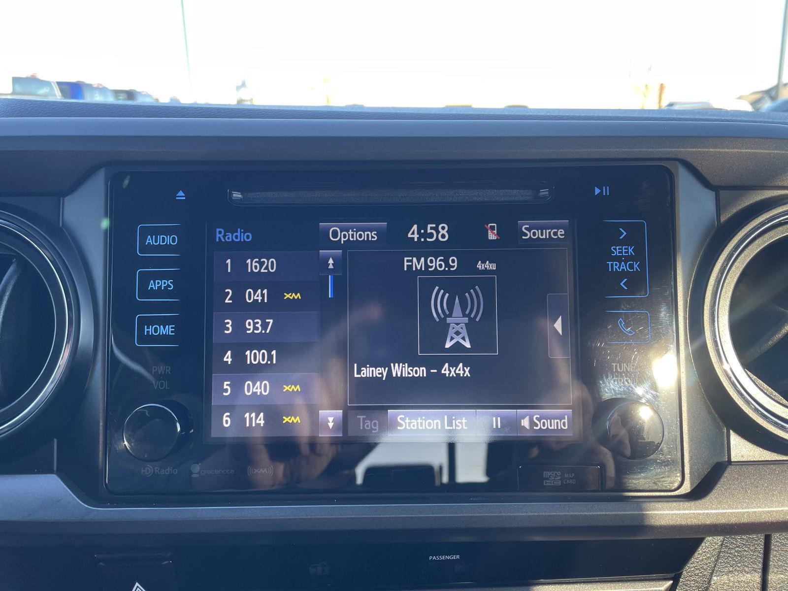 Used 2016 Toyota Tacoma for sale in Lincoln NE