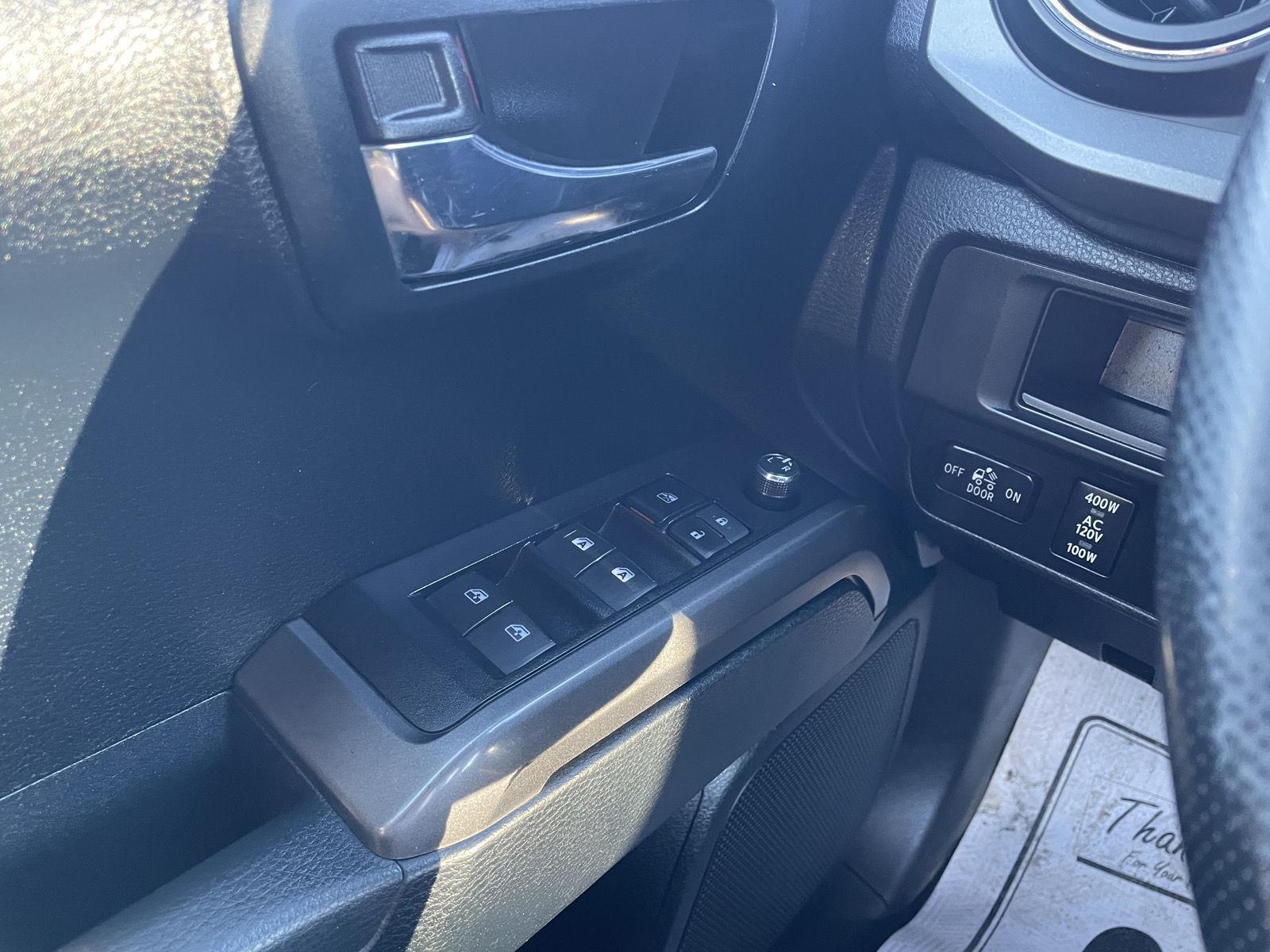 Used 2016 Toyota Tacoma for sale in Lincoln NE