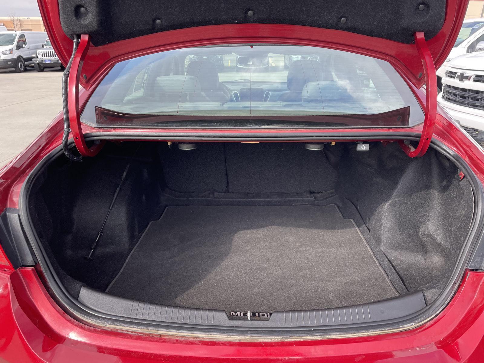 Pre-Owned 2016 Chevrolet Malibu for sale in Lincoln NE