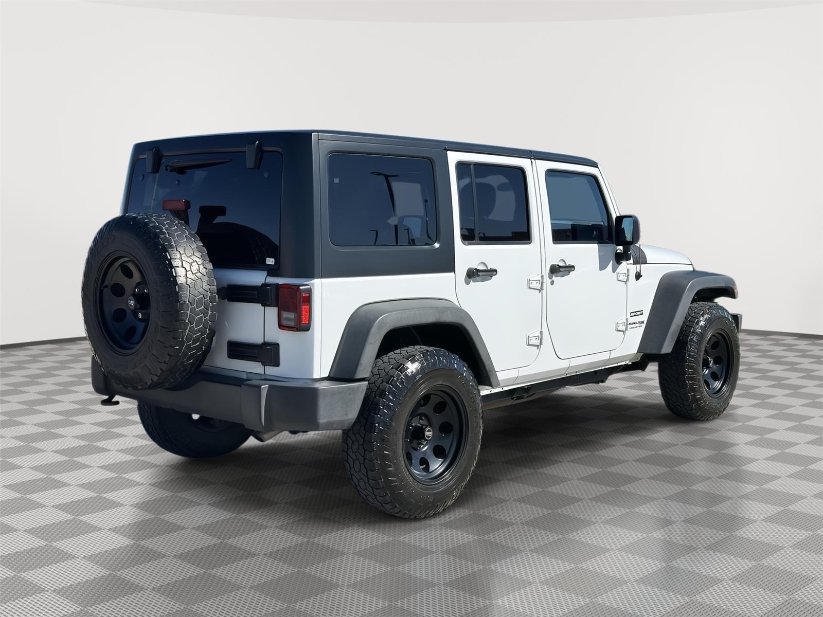Used 2018 Jeep Wrangler JK Unlimited for sale in Lincoln NE