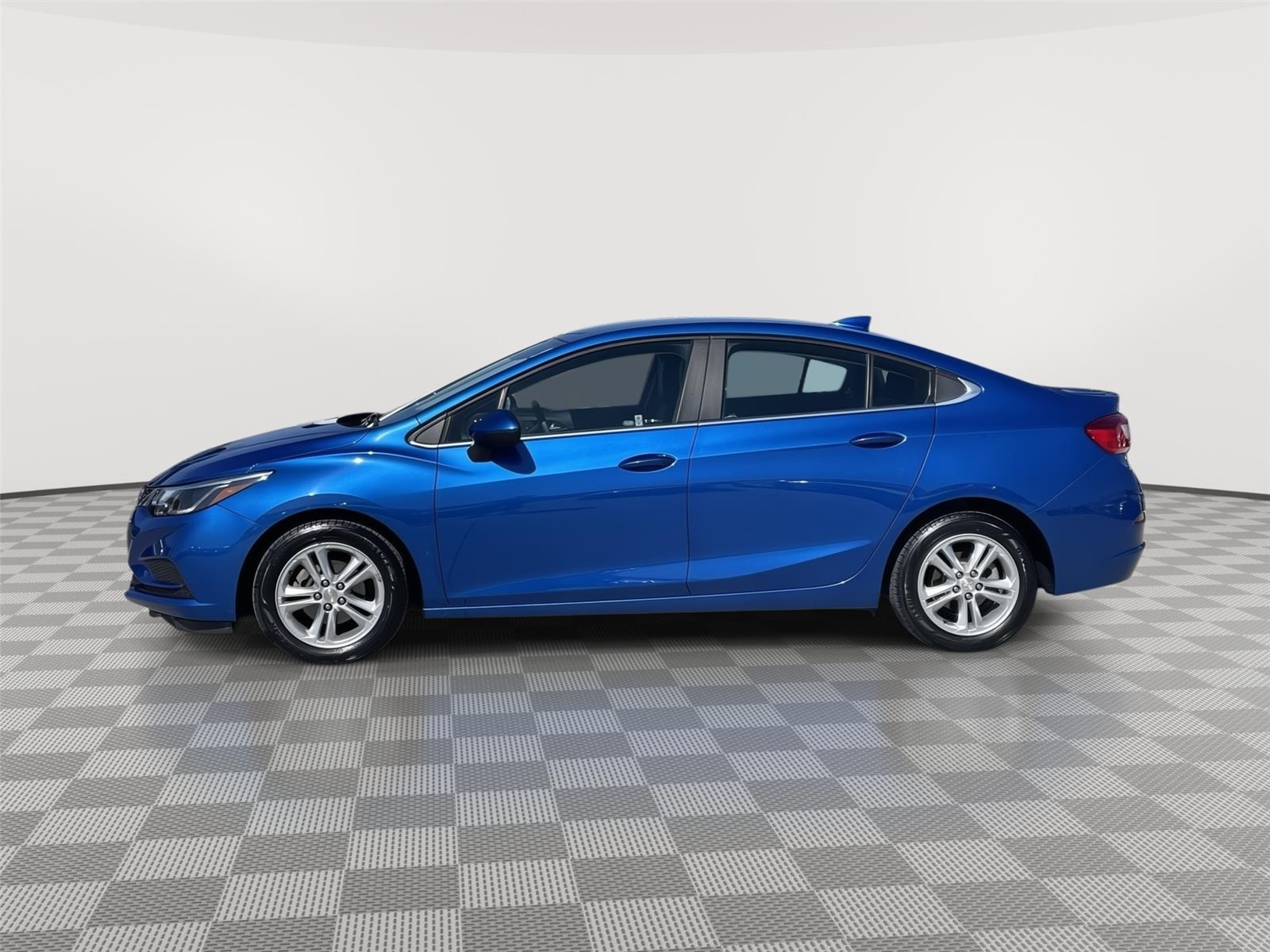 Used 2018 Chevrolet Cruze for sale in Lincoln NE