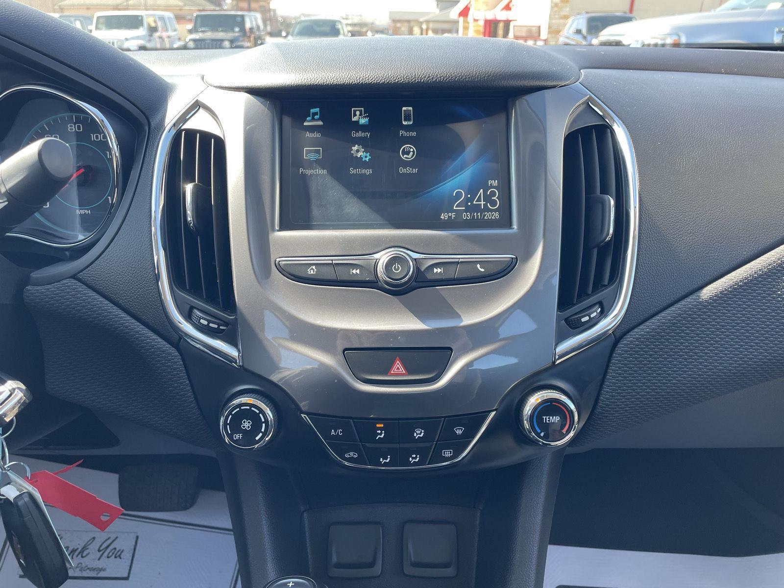 Pre-Owned 2018 Chevrolet Cruze for sale in Lincoln NE