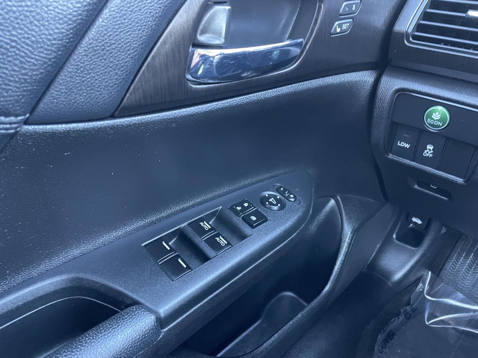 Used 2014 Honda Accord Sedan for sale in Lincoln NE