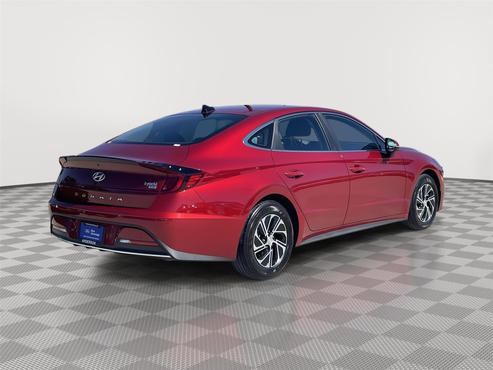 View vehicle photo 7