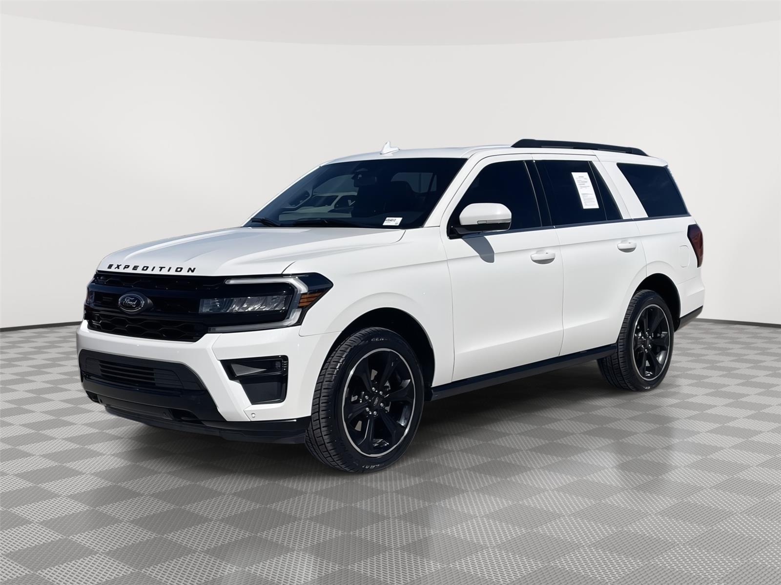 Star White Metallic Tri-Coat 2022 Ford Expedition Limited 4WD SUV / Crossover Four-Wheel Drive Automatic