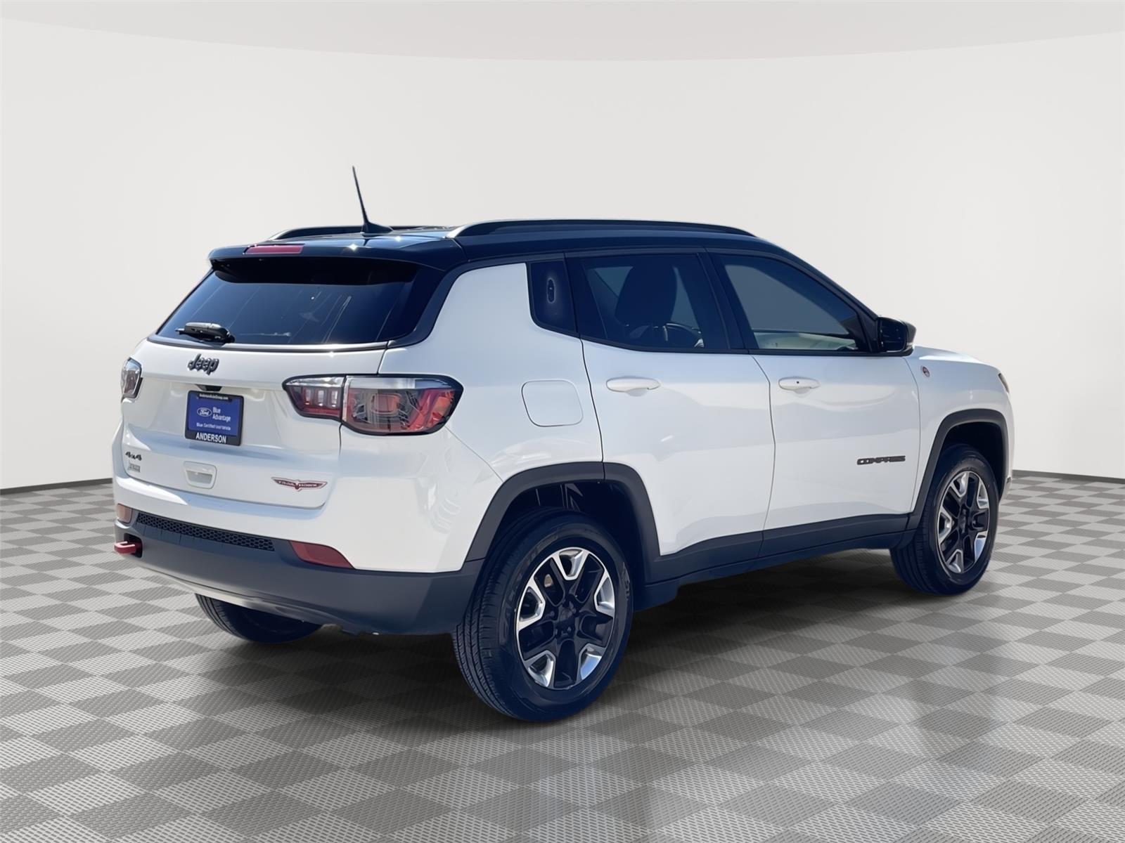 View vehicle photo 7