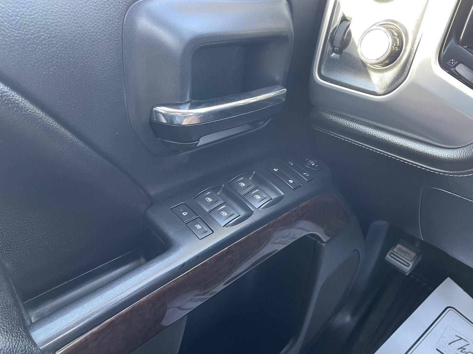 Used 2015 GMC Sierra 1500 for sale in Lincoln NE