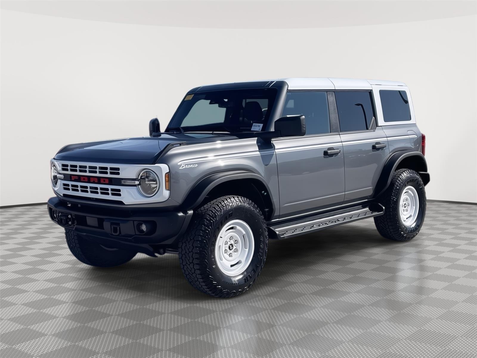 Carbonized Gray 2025 Ford Bronco Heritage Edition 4-Door 4WD SUV / Crossover Four-Wheel Drive 7-Speed Manual