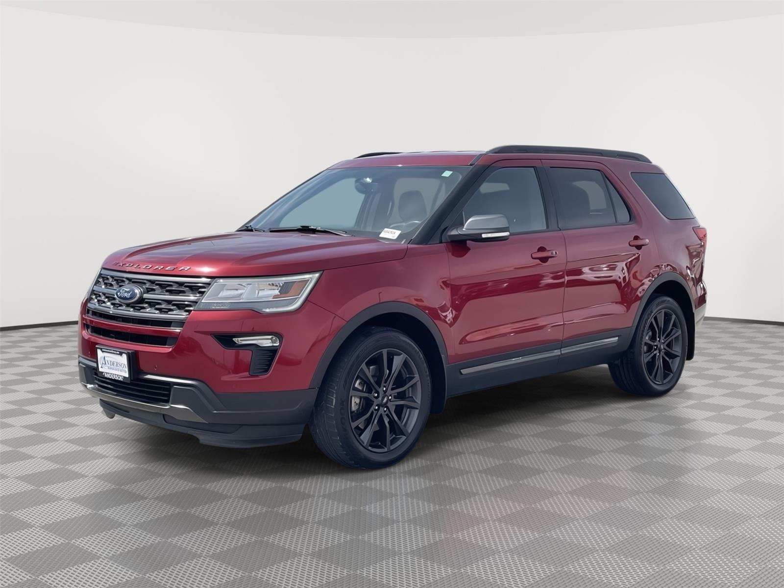 Ruby Red Metallic Tinted Clearcoat 2019 Ford Explorer XLT AWD SUV / Crossover All-Wheel Drive 6-Speed Automatic