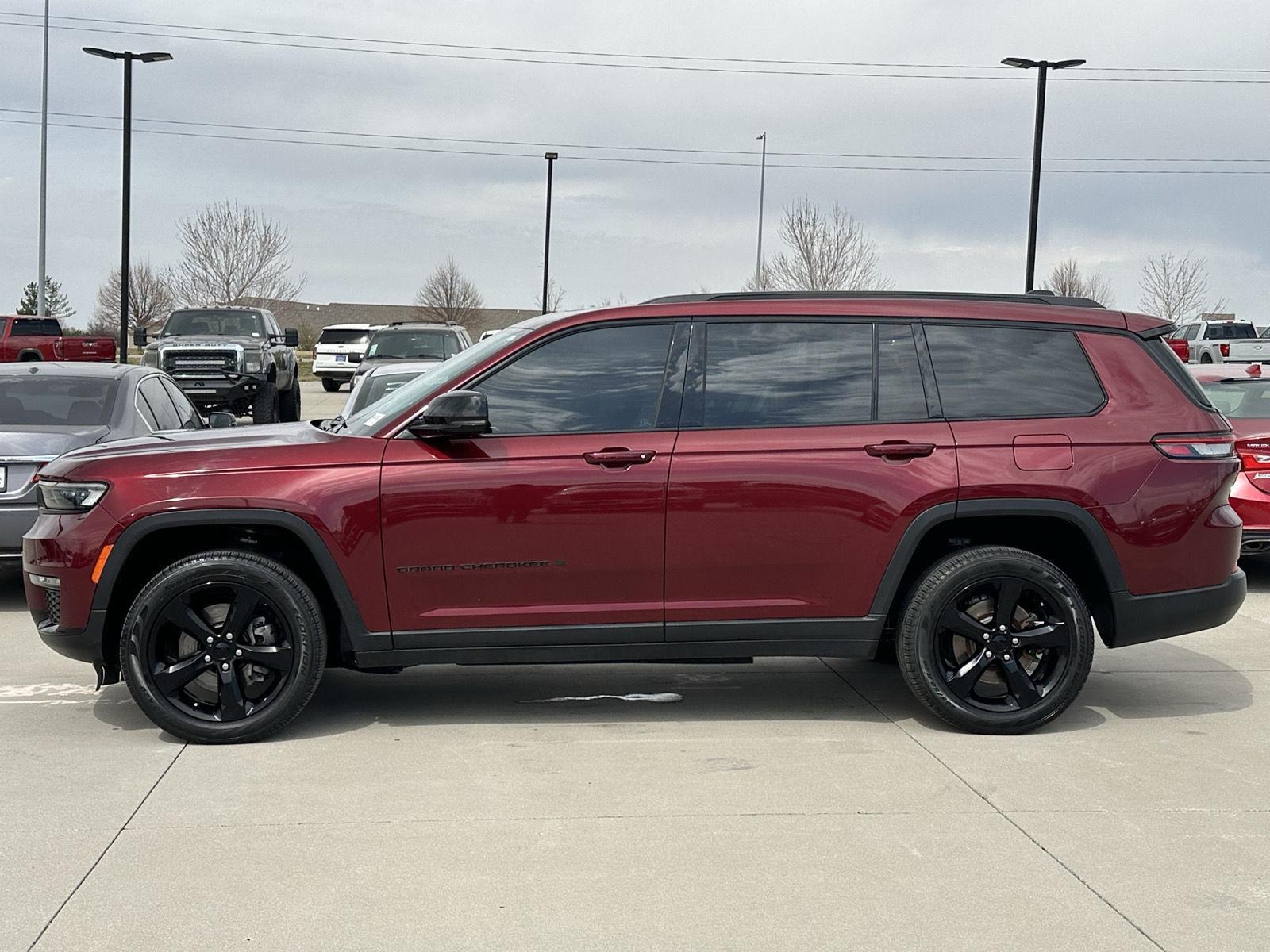 Used 2024 Jeep Grand Cherokee L for sale in Lincoln NE