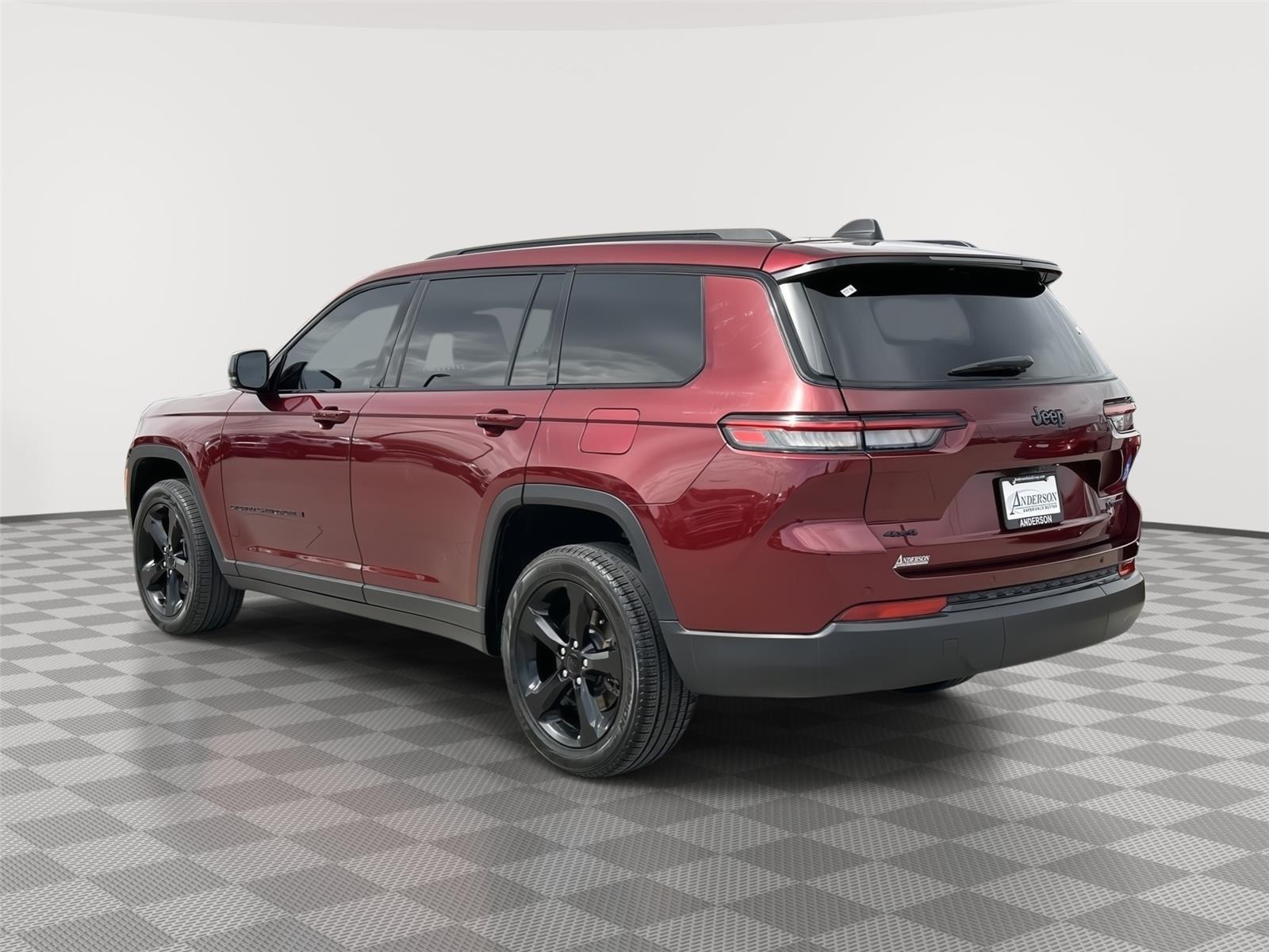 Used 2024 Jeep Grand Cherokee L for sale in Lincoln NE