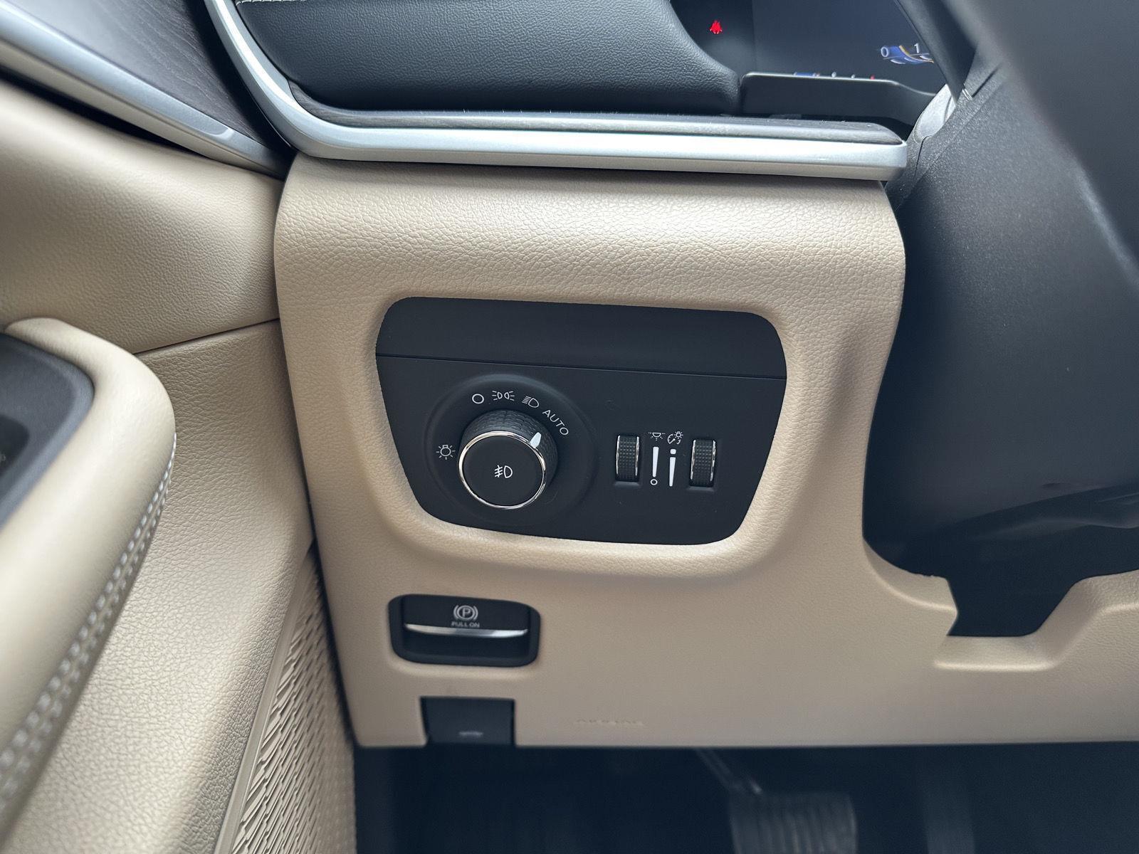 Used 2024 Jeep Grand Cherokee L for sale in Lincoln NE