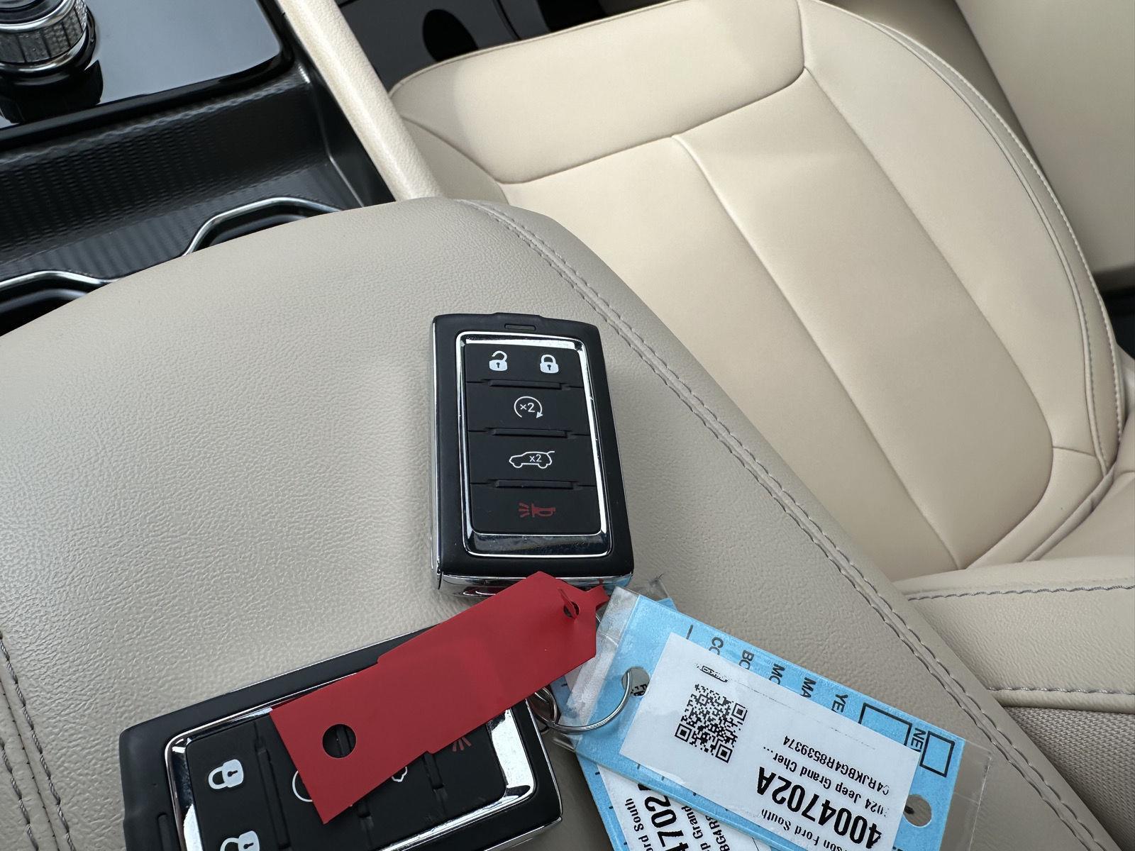 Used 2024 Jeep Grand Cherokee L for sale in Lincoln NE