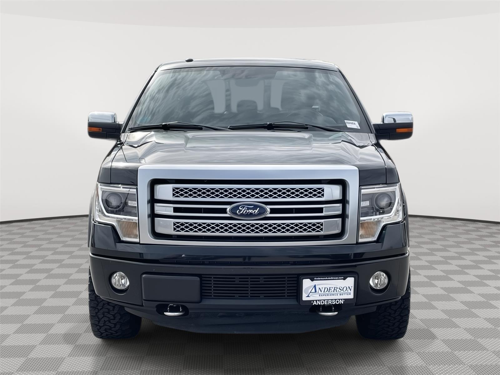 View vehicle photo 4