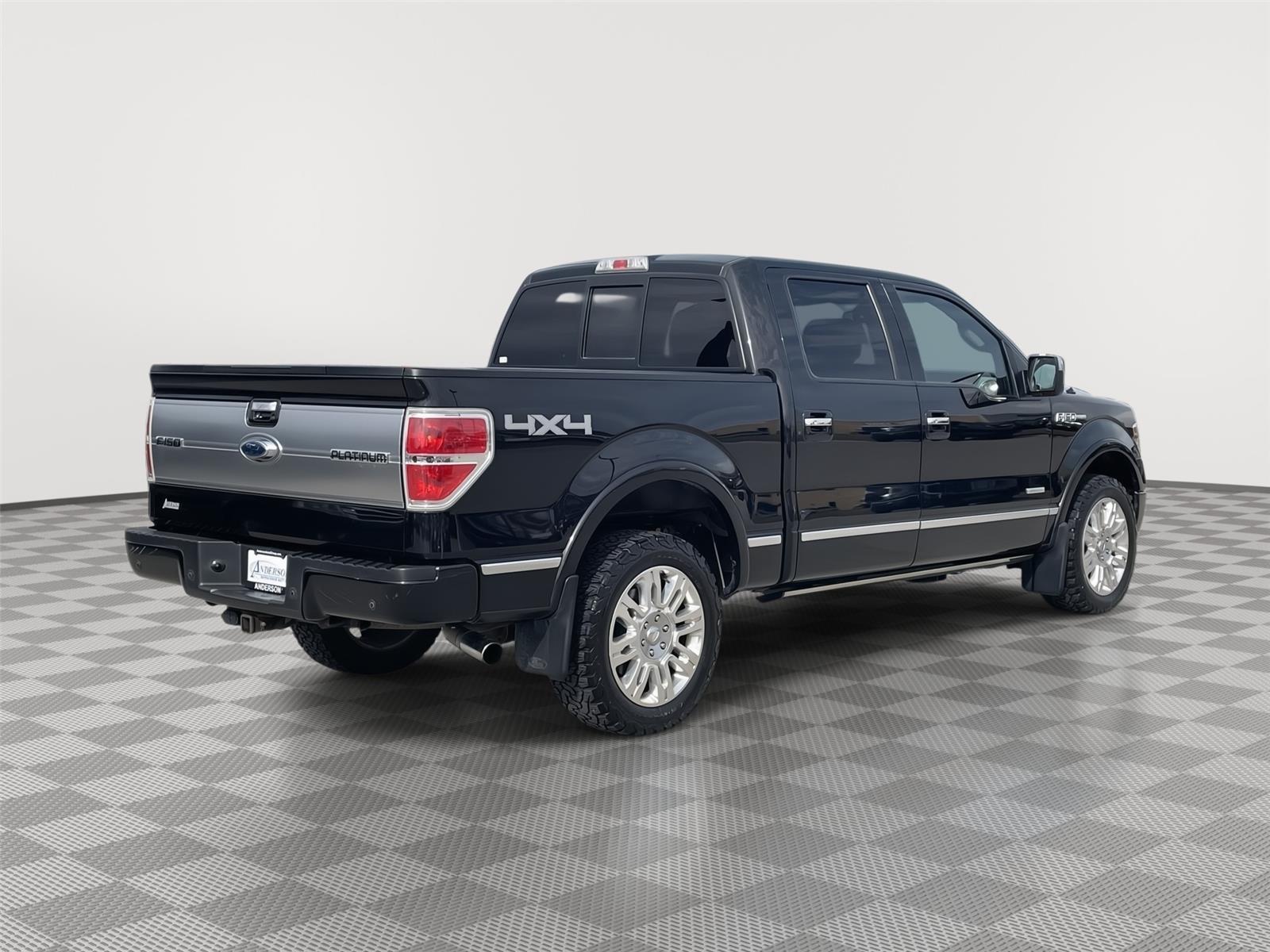 View vehicle photo 7