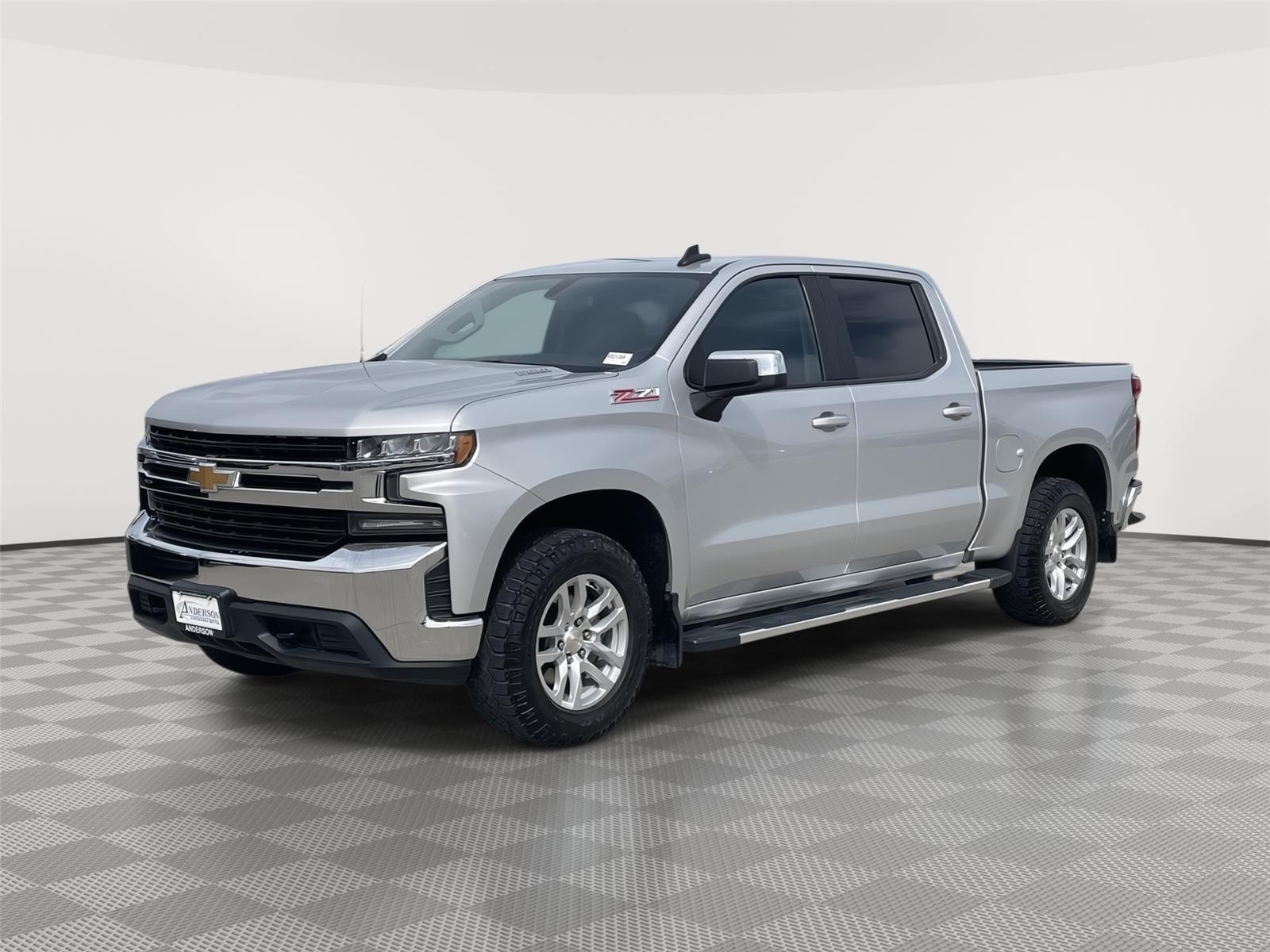 Silver Ice Metallic 2020 Chevrolet Silverado 1500 LT Crew Cab 4WD Pickup Truck Four-Wheel Drive Automatic