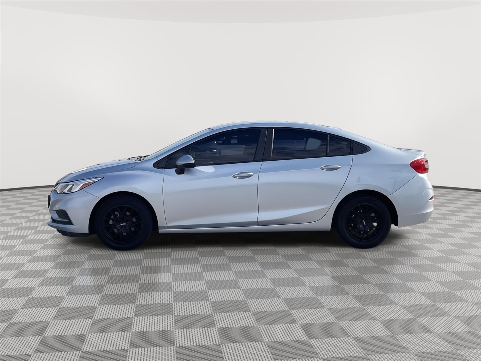 Used 2017 Chevrolet Cruze for sale in Lincoln NE