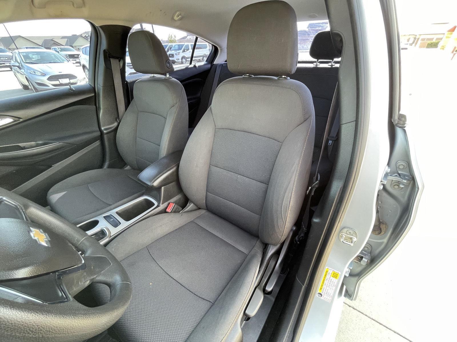 Used 2017 Chevrolet Cruze for sale in Lincoln NE