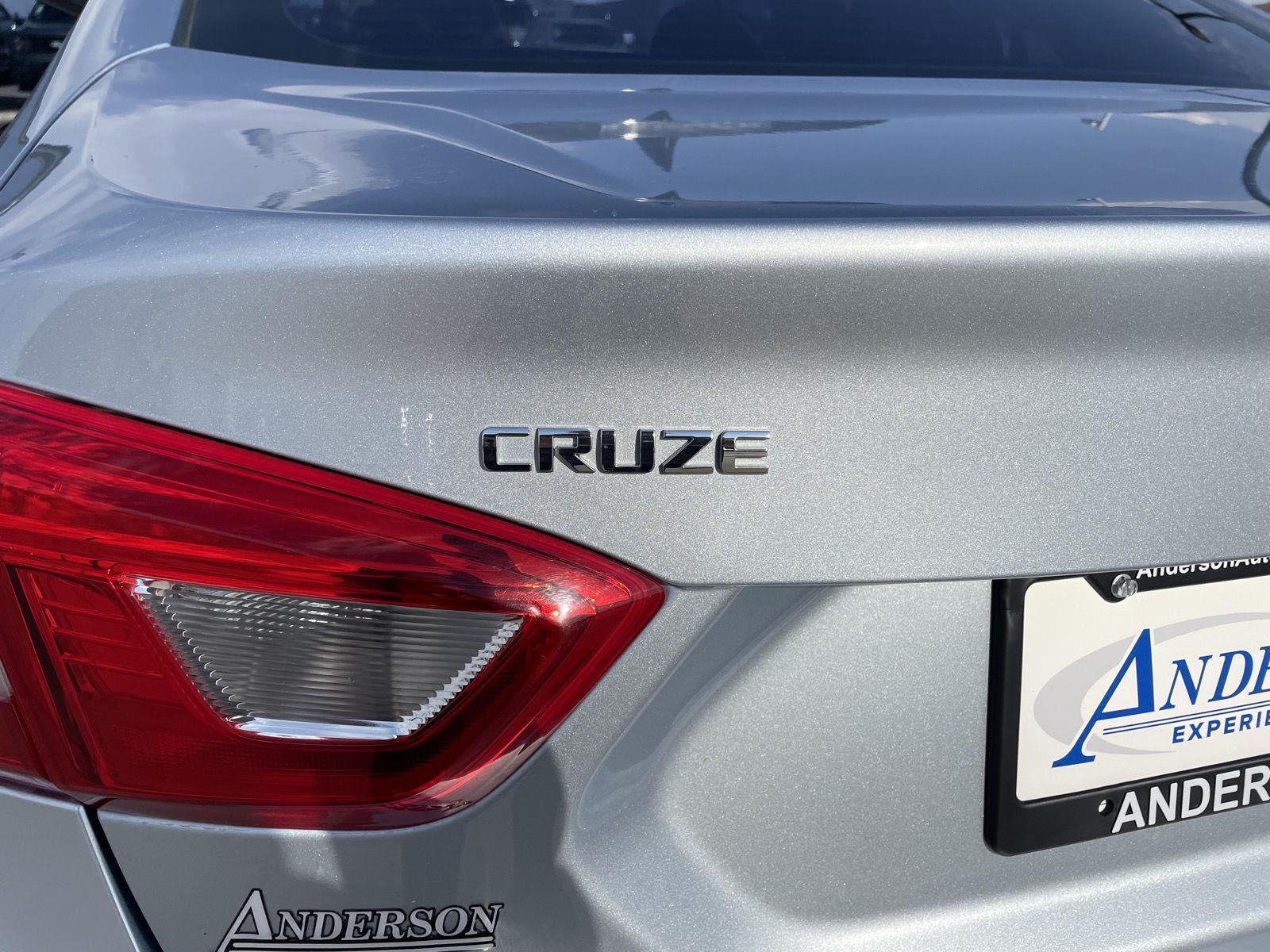 Used 2017 Chevrolet Cruze for sale in Lincoln NE