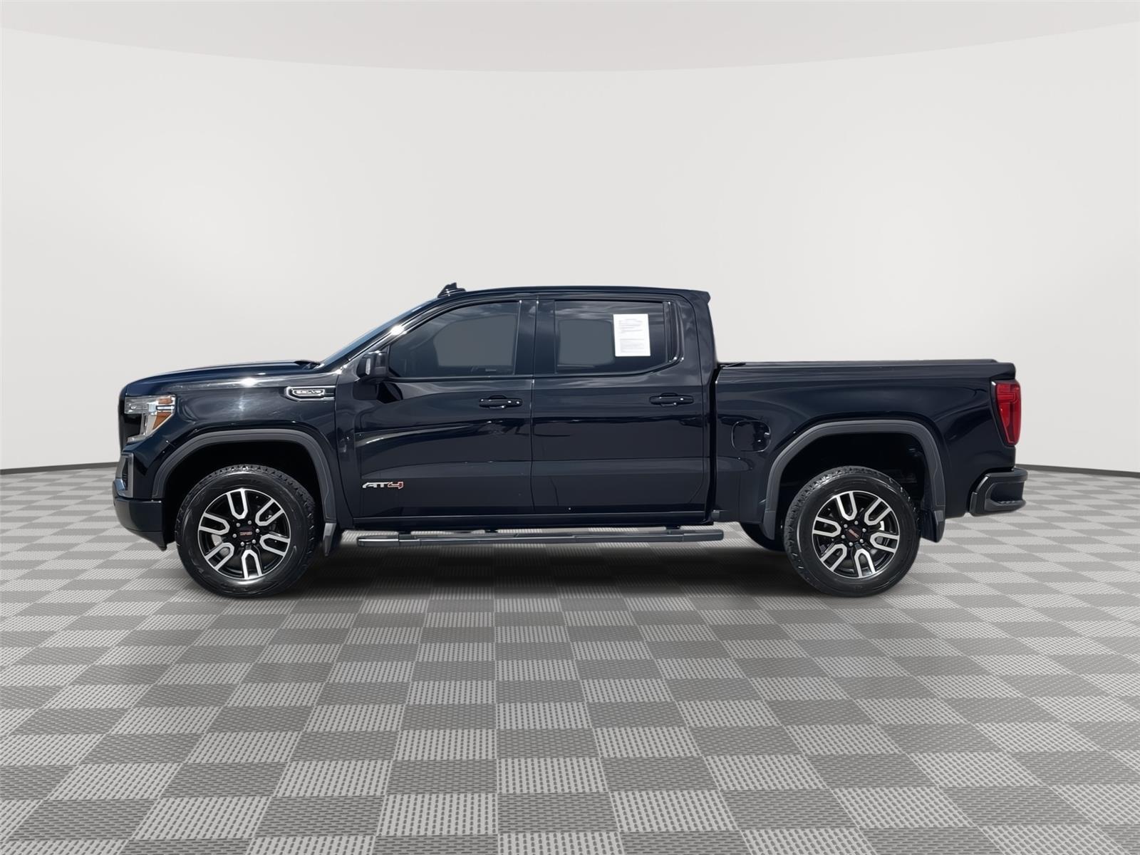 Used 2020 GMC Sierra 1500 for sale in Lincoln NE