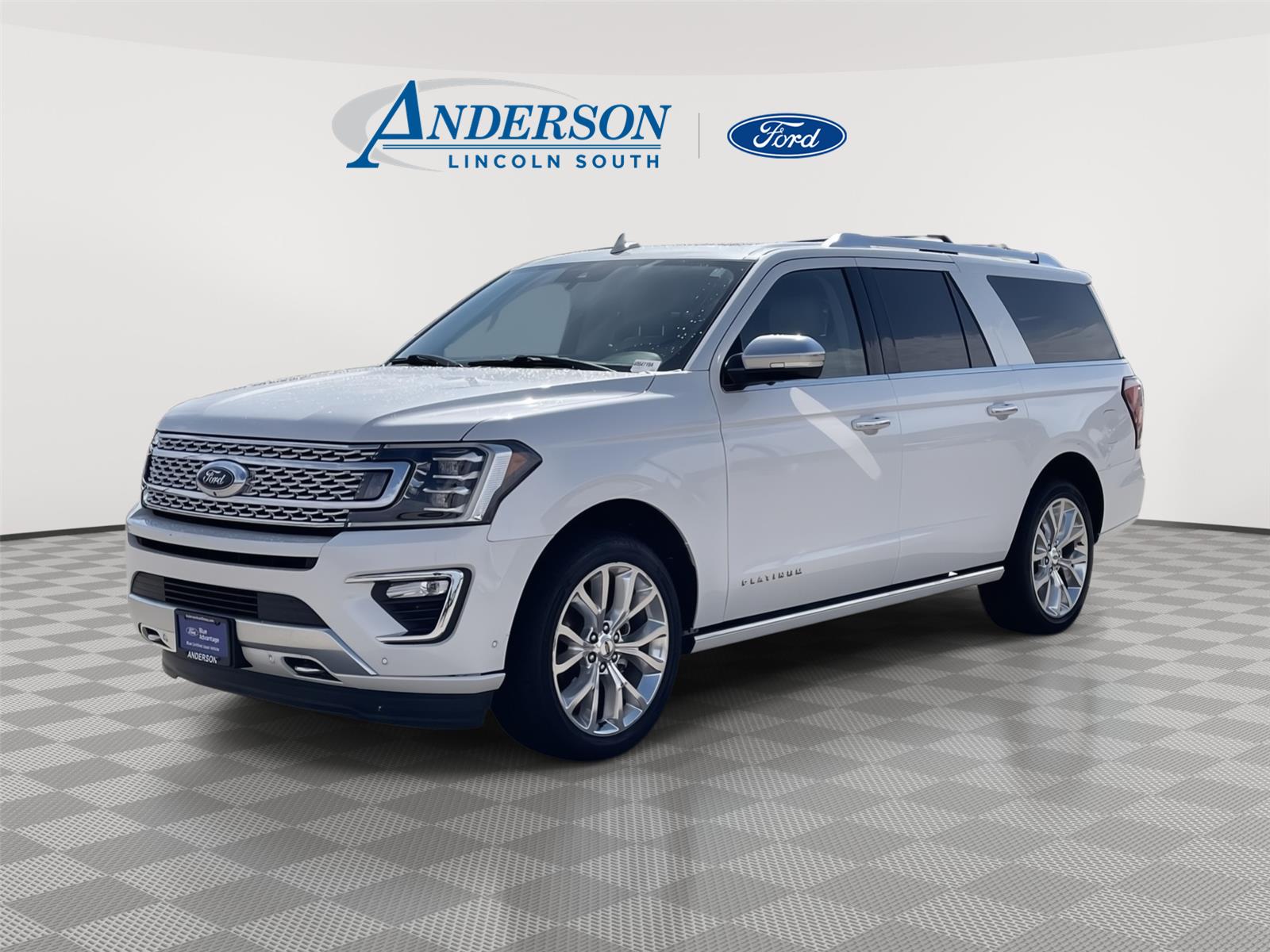 White Platinum Metallic Tri-Coat 2019 Ford Expedition SUV / Crossover Four-Wheel Drive Automatic