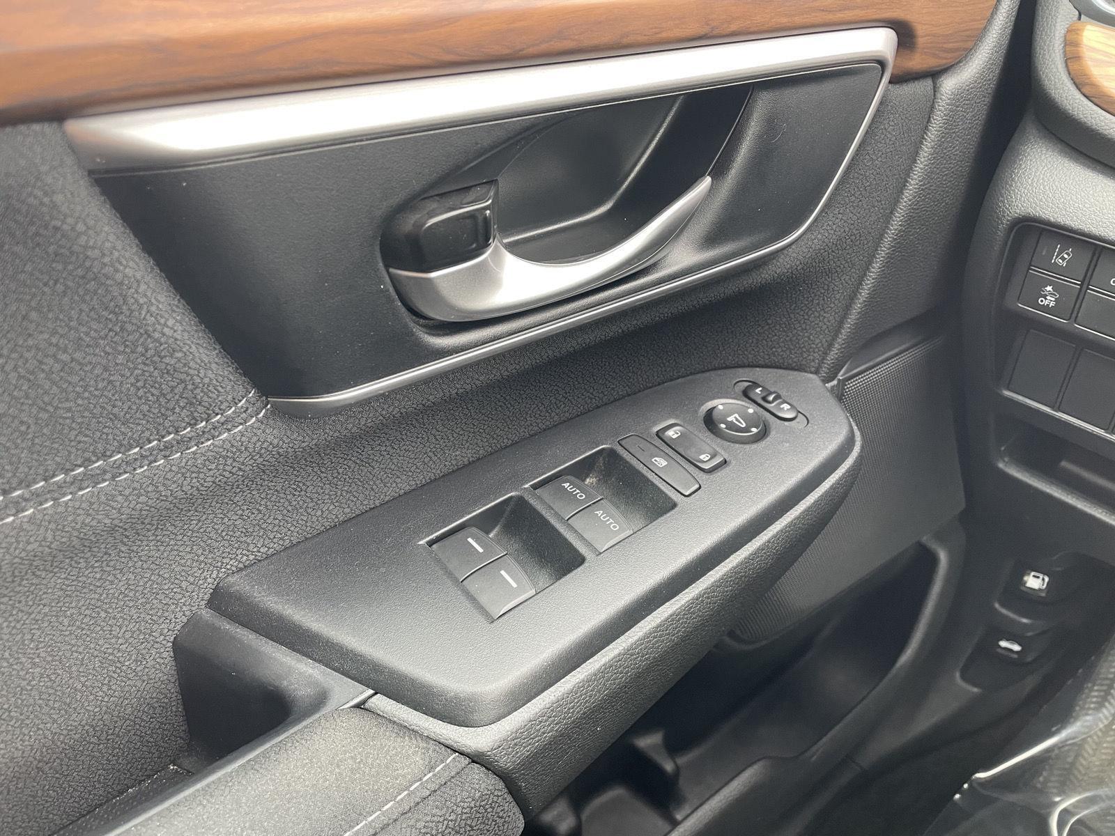 Used 2020 Honda CR-V for sale in Lincoln NE