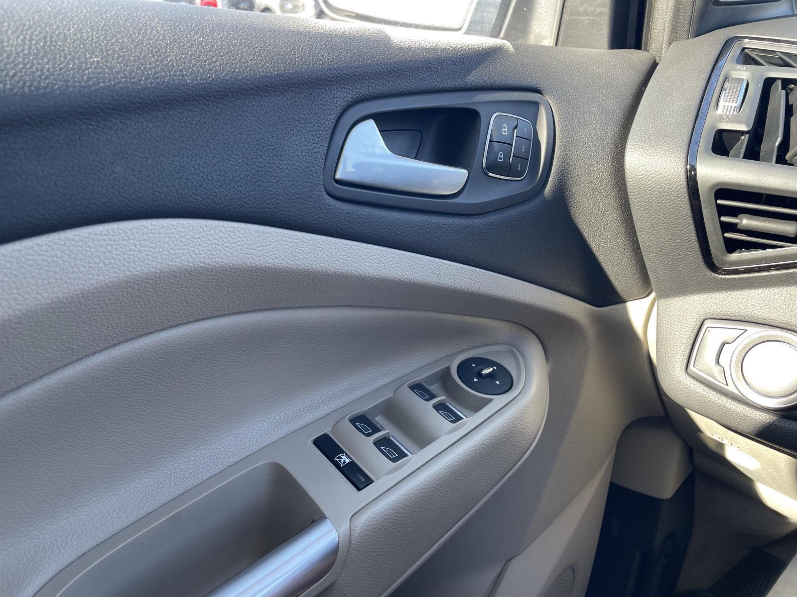 Used 2015 Ford Escape for sale in Lincoln NE