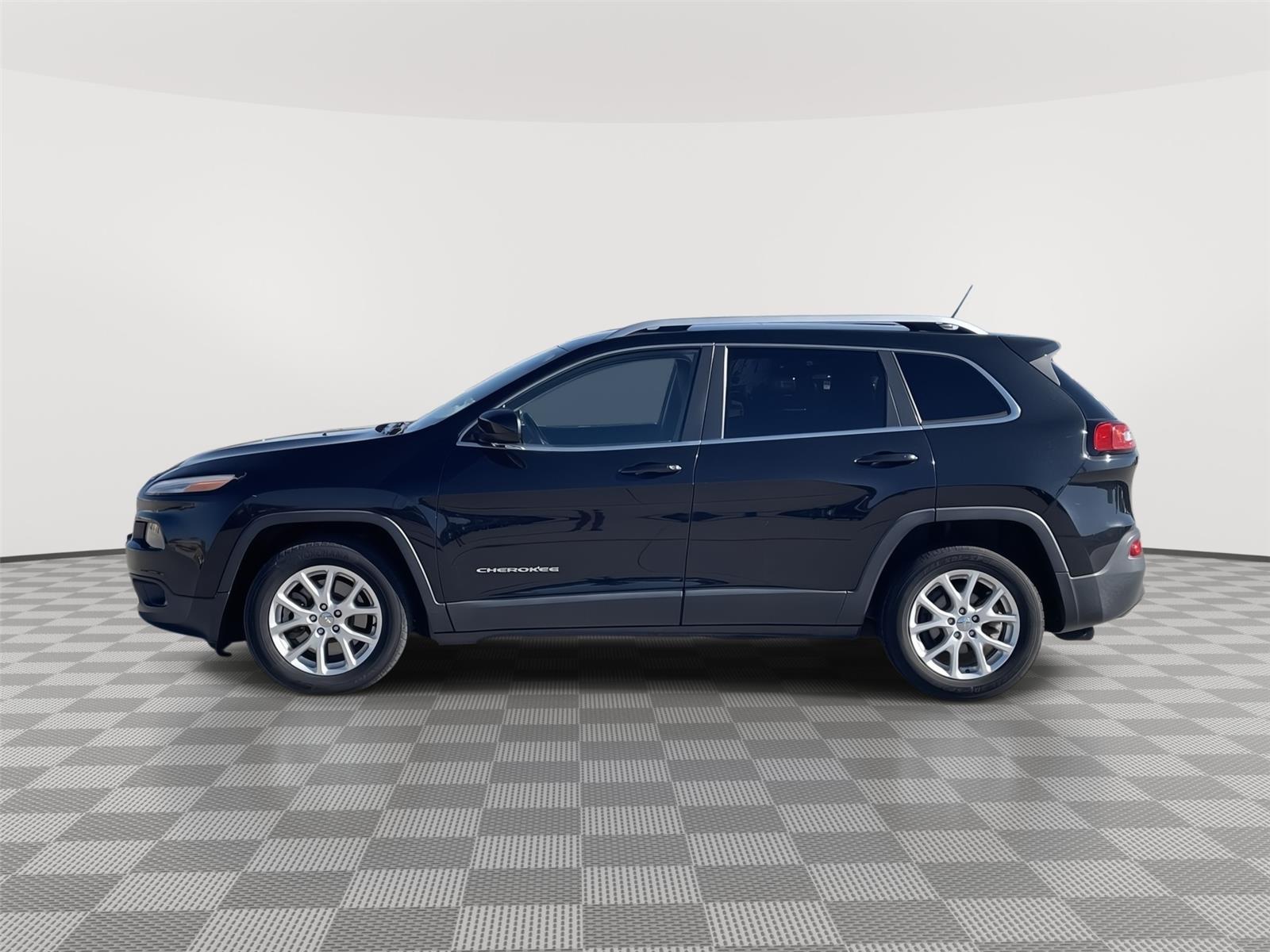 Used 2014 Jeep Cherokee for sale in Lincoln NE