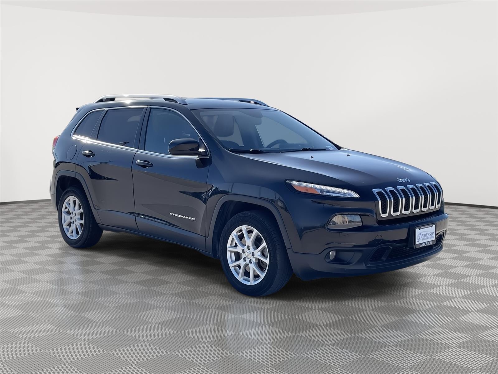 Used 2014 Jeep Cherokee for sale in Lincoln NE