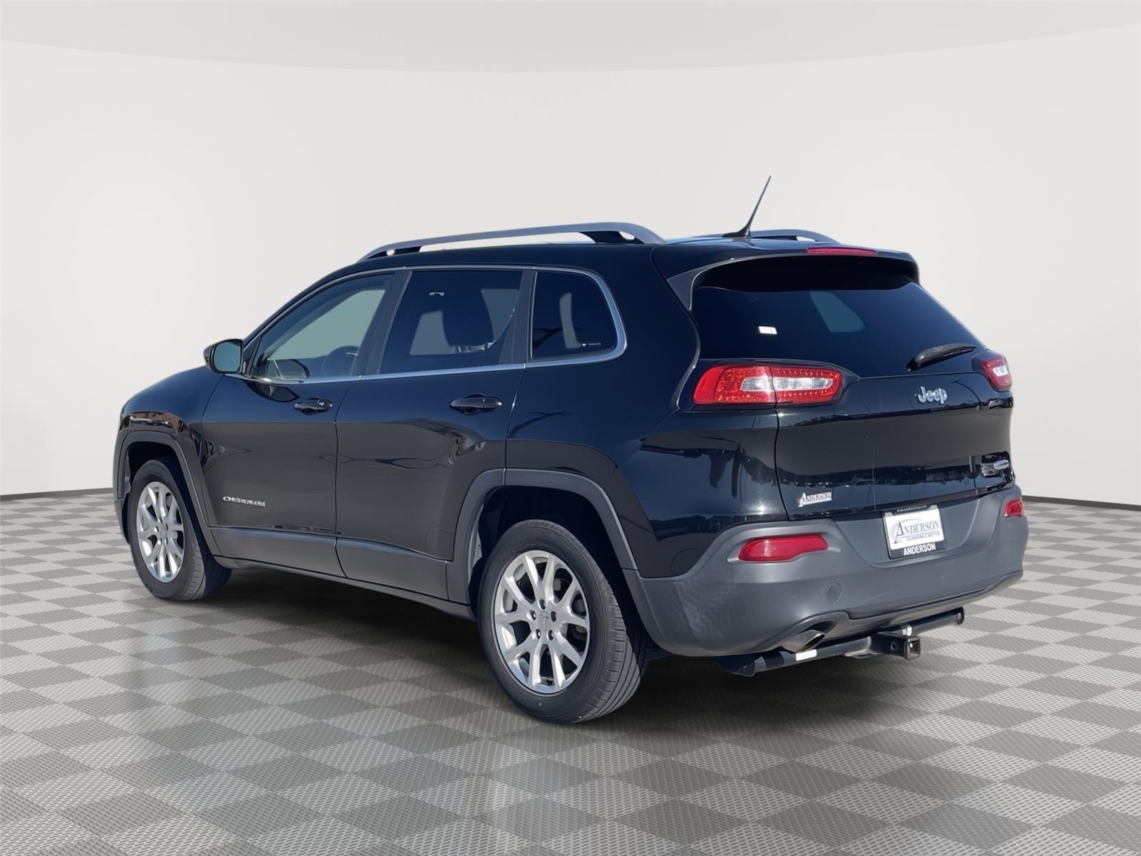 Used 2014 Jeep Cherokee for sale in Lincoln NE