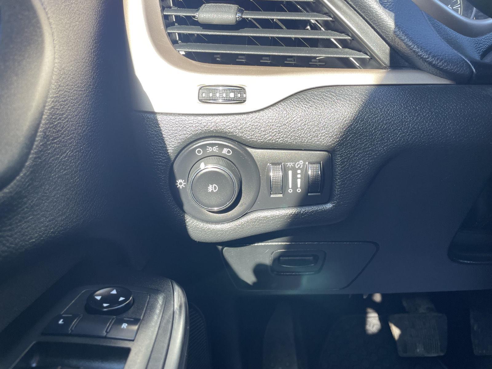 Used 2014 Jeep Cherokee for sale in Lincoln NE