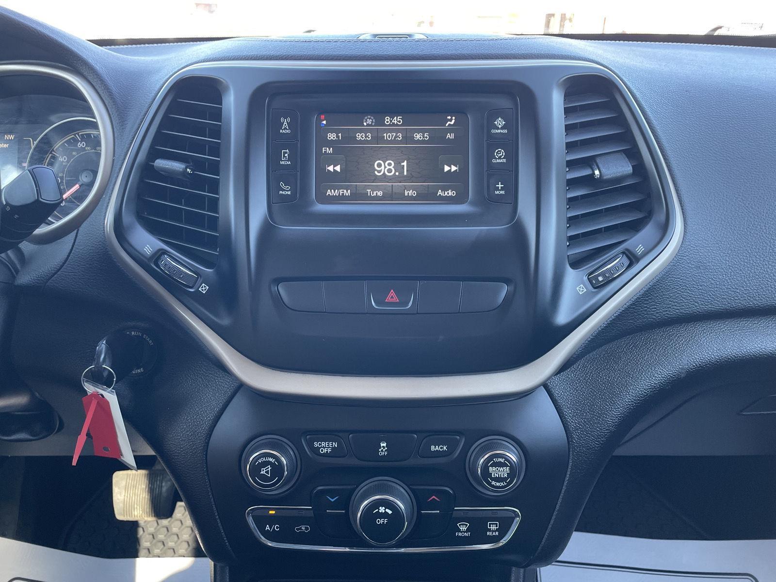 Used 2014 Jeep Cherokee for sale in Lincoln NE