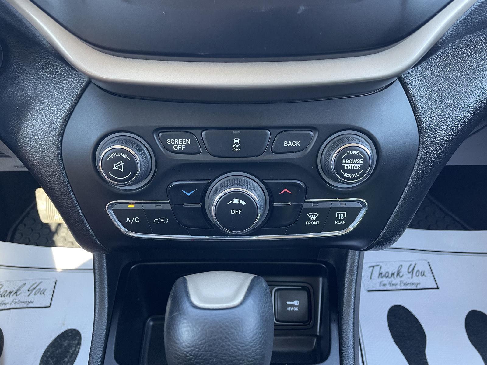 Used 2014 Jeep Cherokee for sale in Lincoln NE