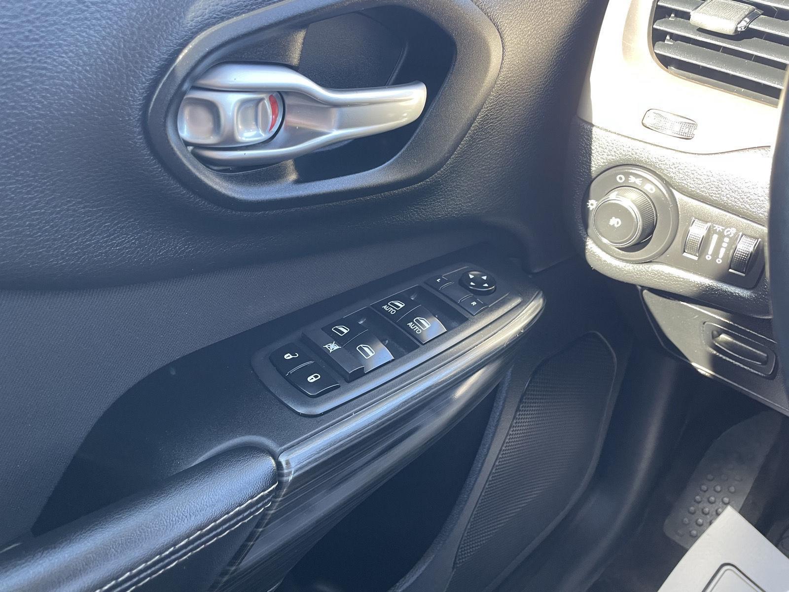 Used 2014 Jeep Cherokee for sale in Lincoln NE