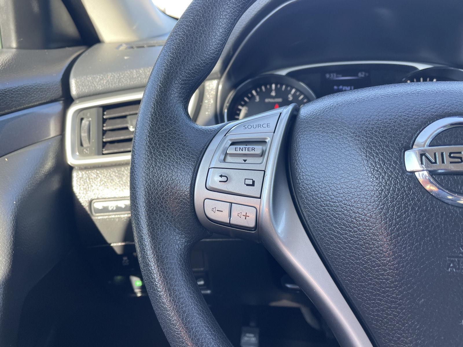 Used 2016 Nissan Rogue for sale in Lincoln NE