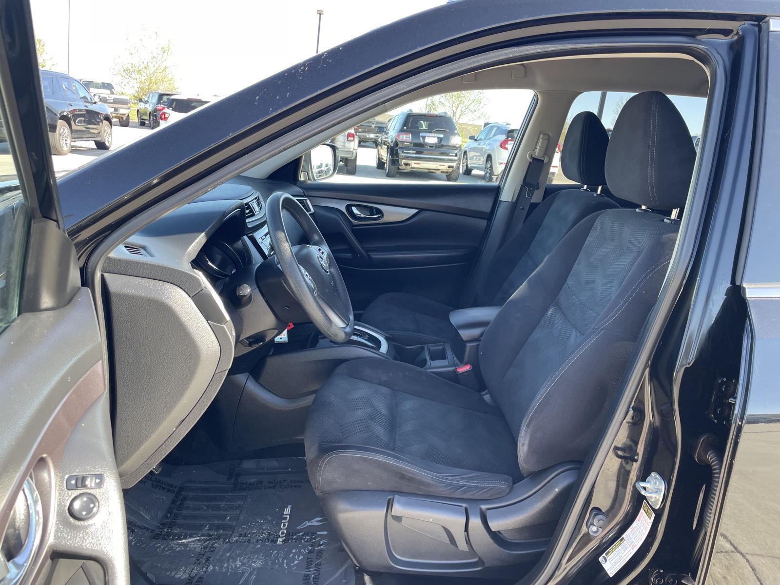 Used 2016 Nissan Rogue for sale in Lincoln NE