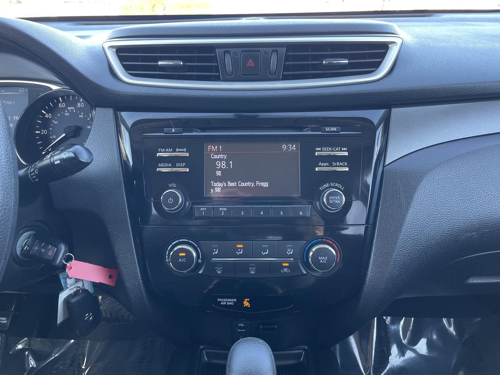 Used 2016 Nissan Rogue for sale in Lincoln NE