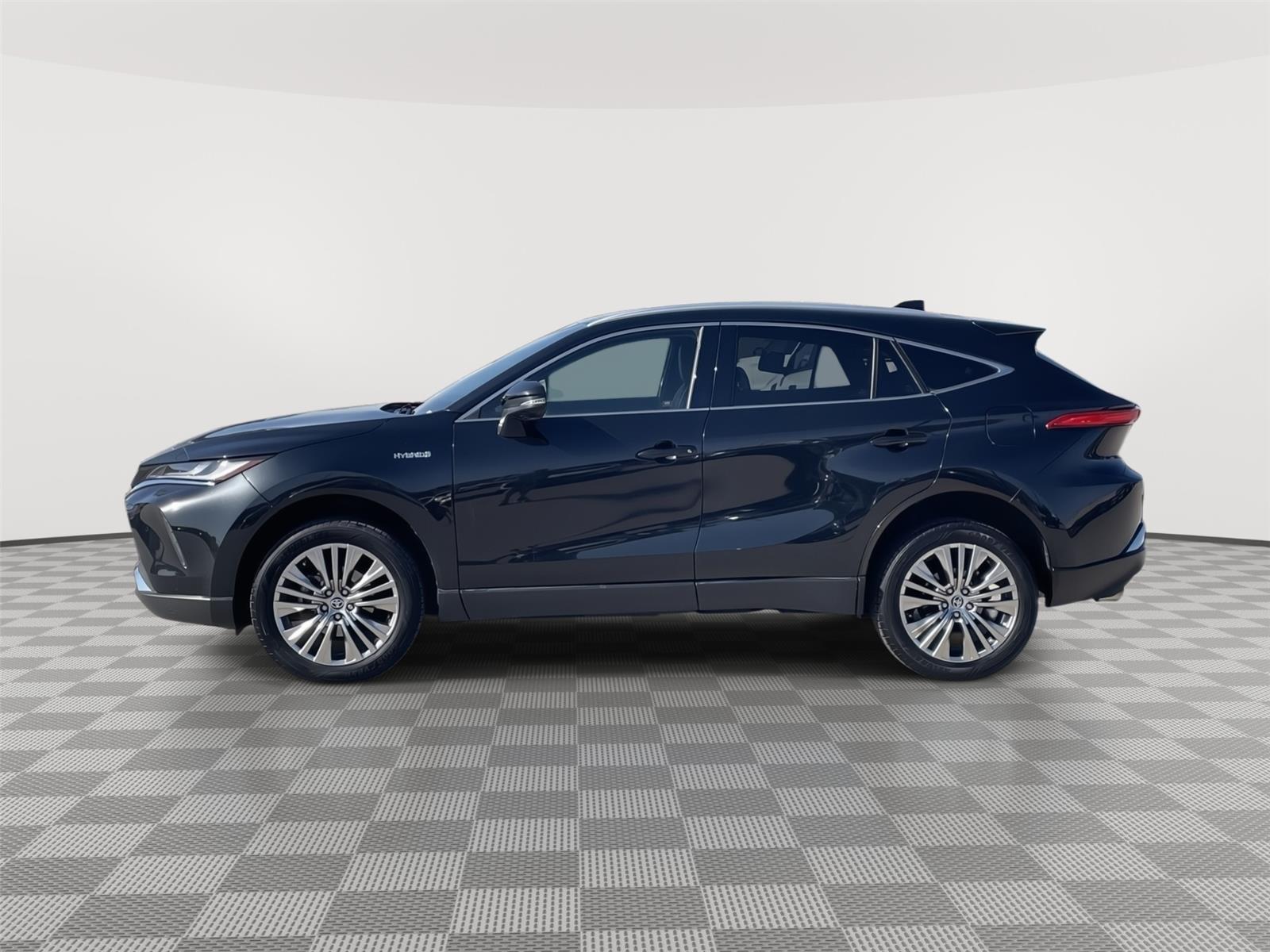 Used 2021 Toyota Venza for sale in Lincoln NE