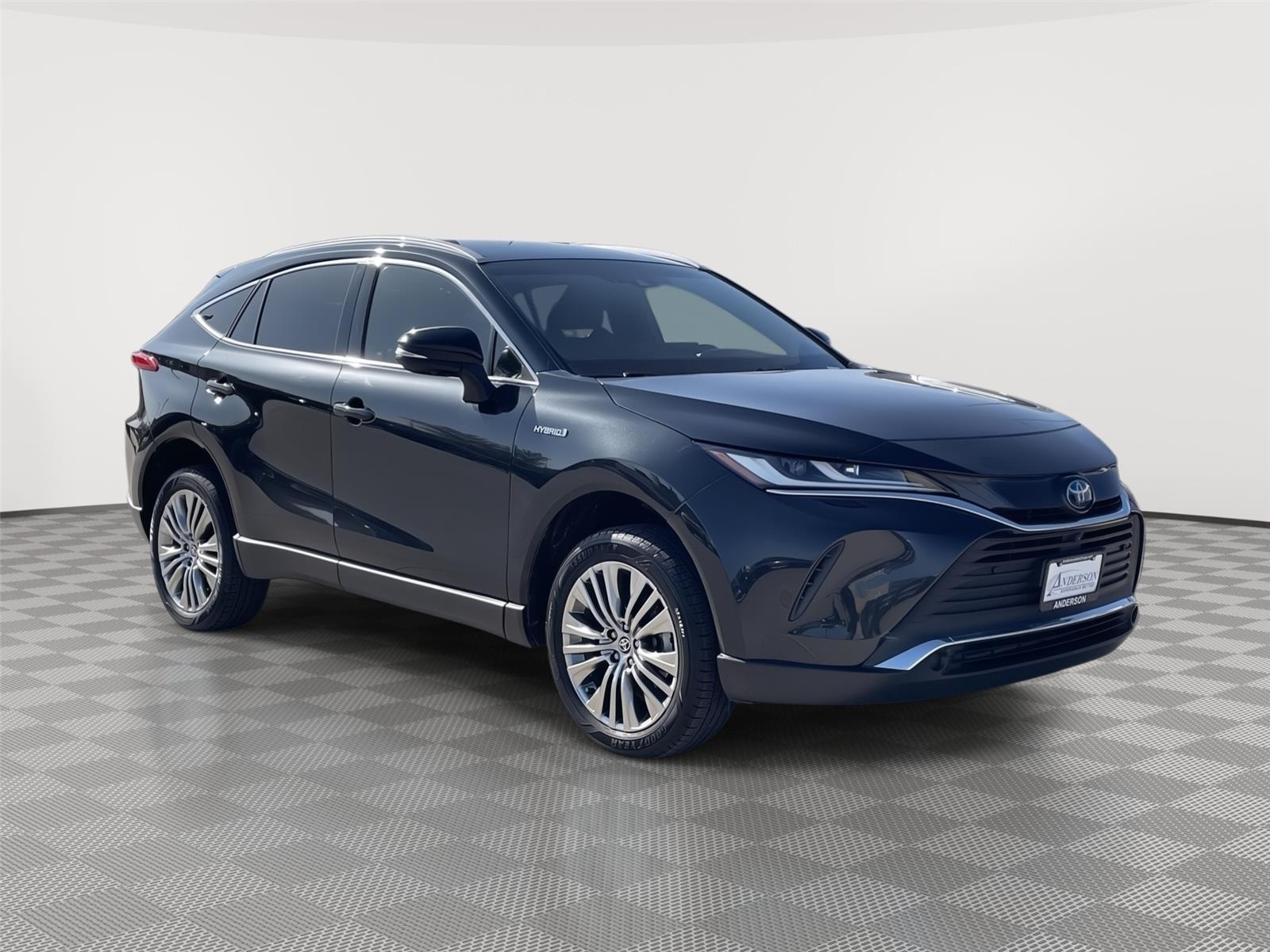 Used 2021 Toyota Venza for sale in Lincoln NE