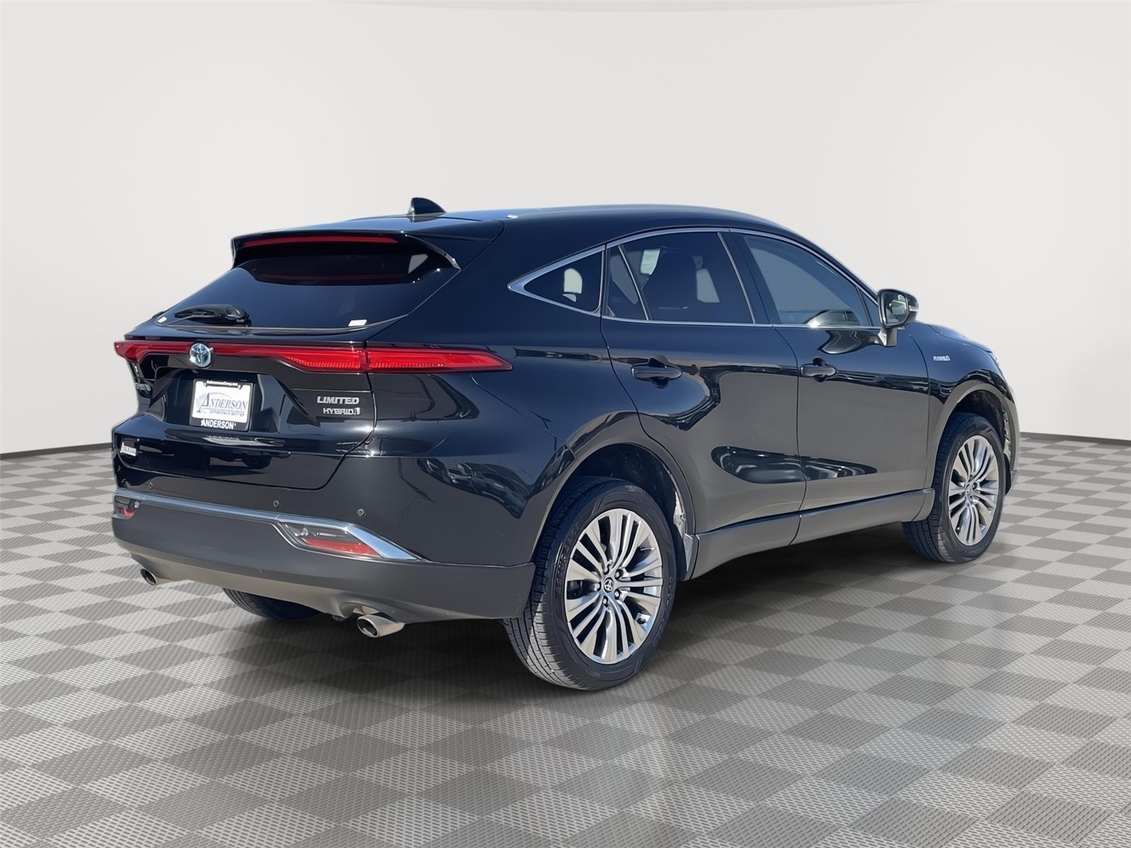Used 2021 Toyota Venza for sale in Lincoln NE