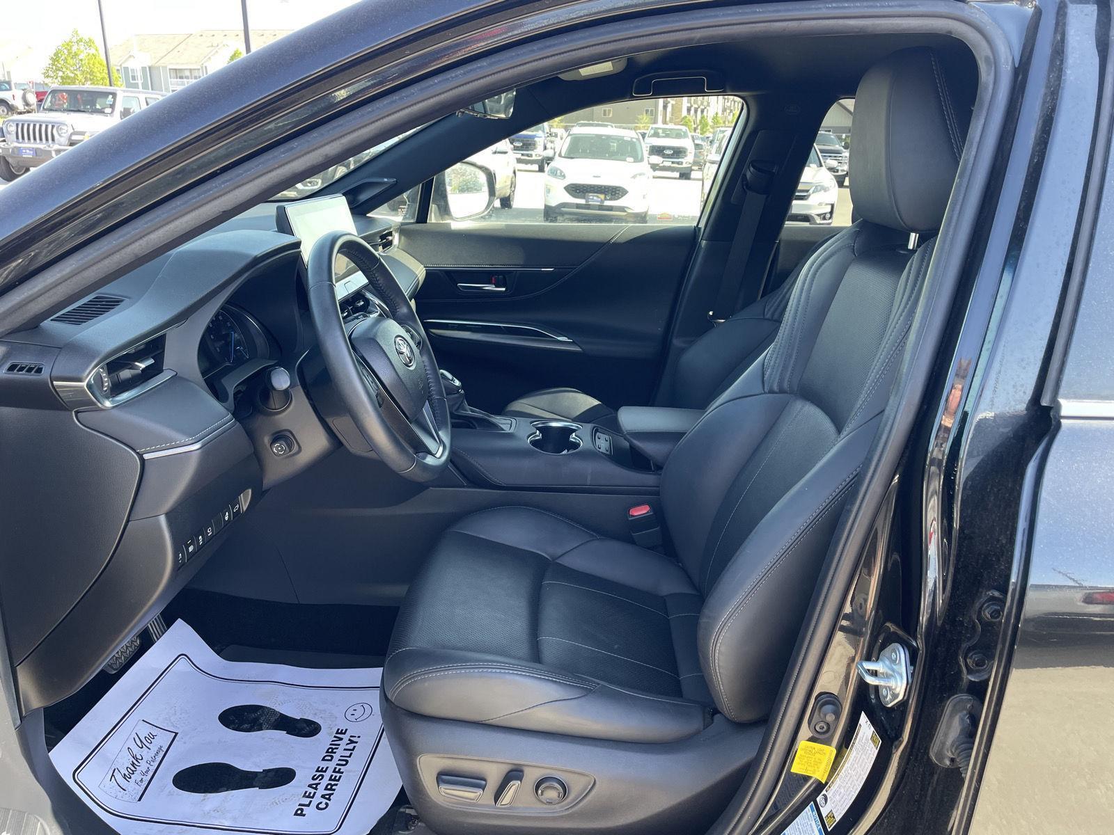 Used 2021 Toyota Venza for sale in Lincoln NE