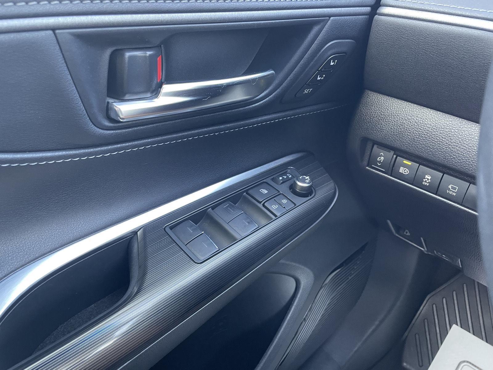 Pre-Owned 2021 Toyota Venza for sale in Lincoln NE