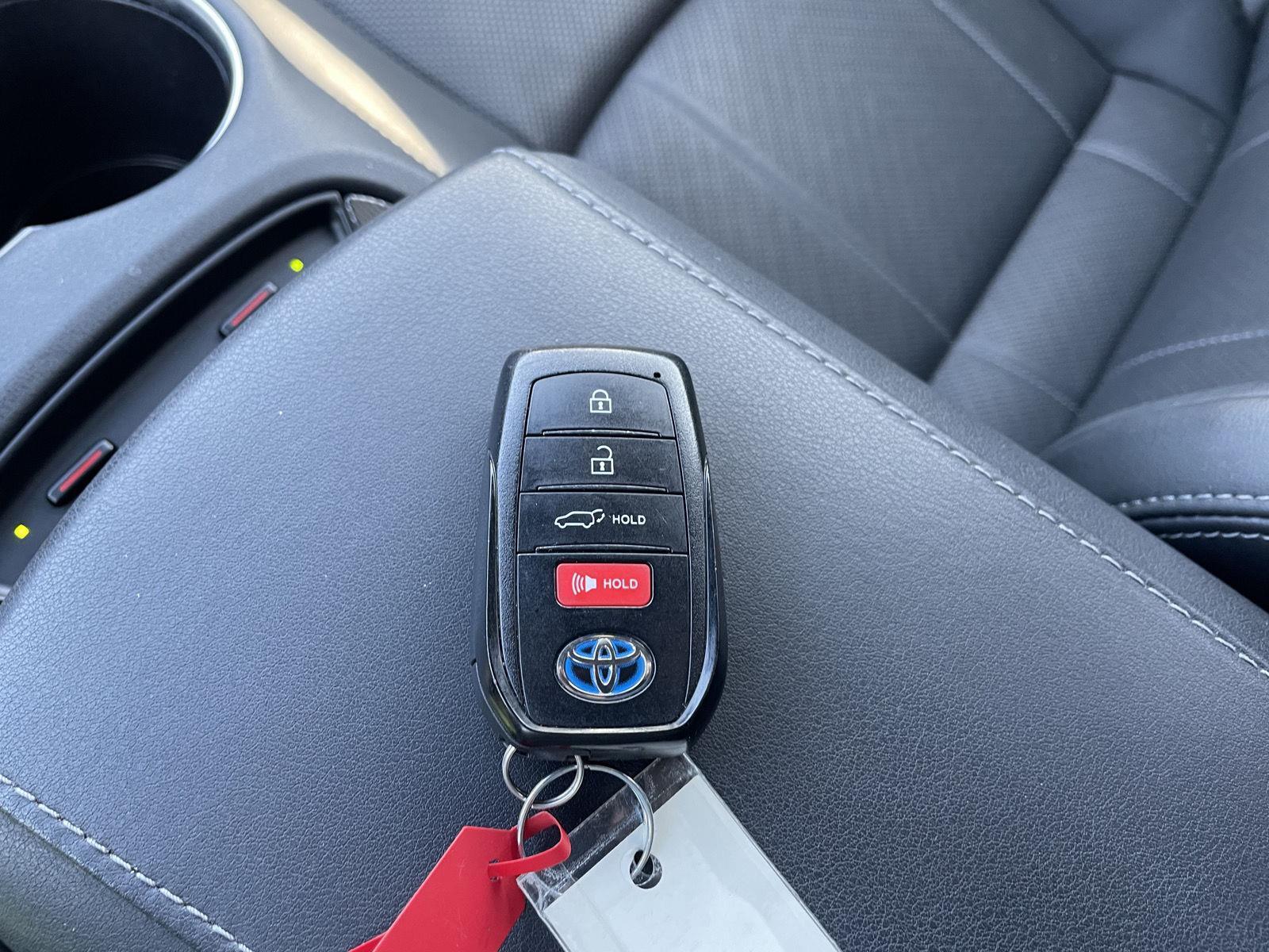 Used 2021 Toyota Venza for sale in Lincoln NE
