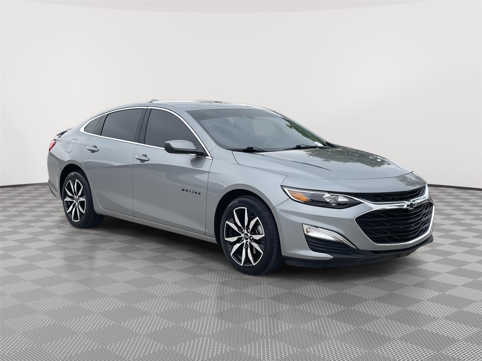 Used 2025 Chevrolet Malibu for sale in Lincoln NE