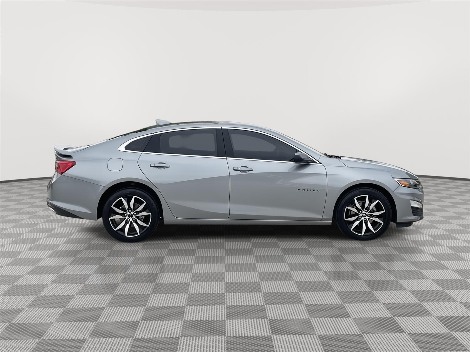 Used 2025 Chevrolet Malibu for sale in Lincoln NE