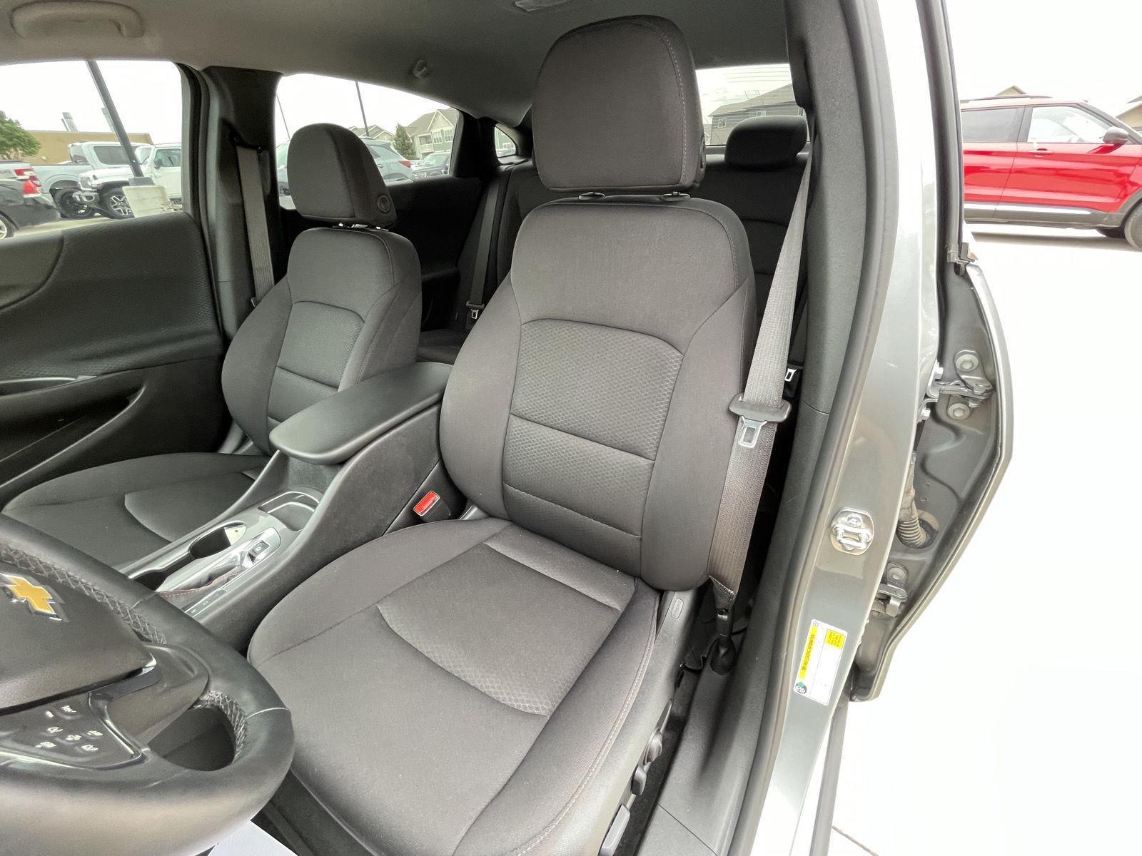 Used 2025 Chevrolet Malibu for sale in Lincoln NE