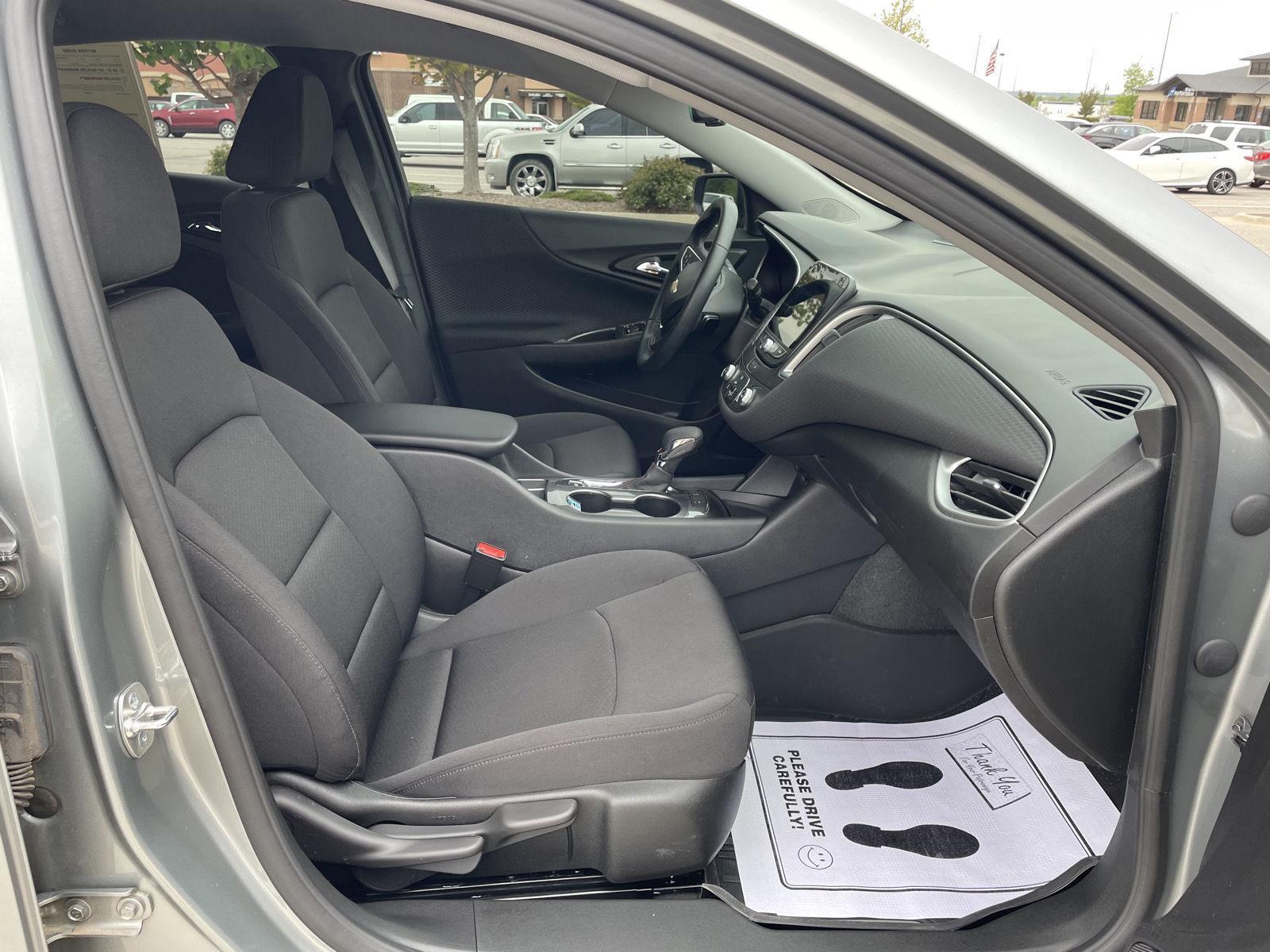Used 2025 Chevrolet Malibu for sale in Lincoln NE