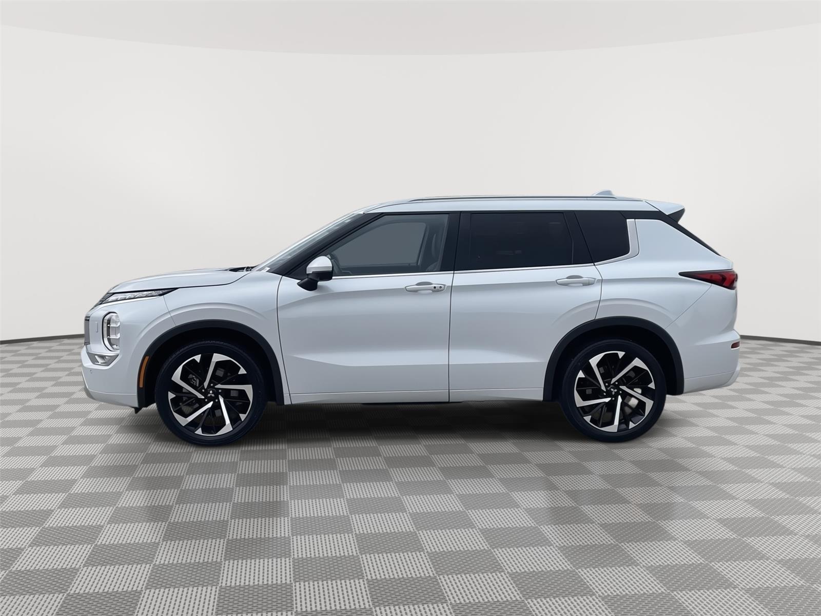 Used 2022 Mitsubishi Outlander for sale in Lincoln NE