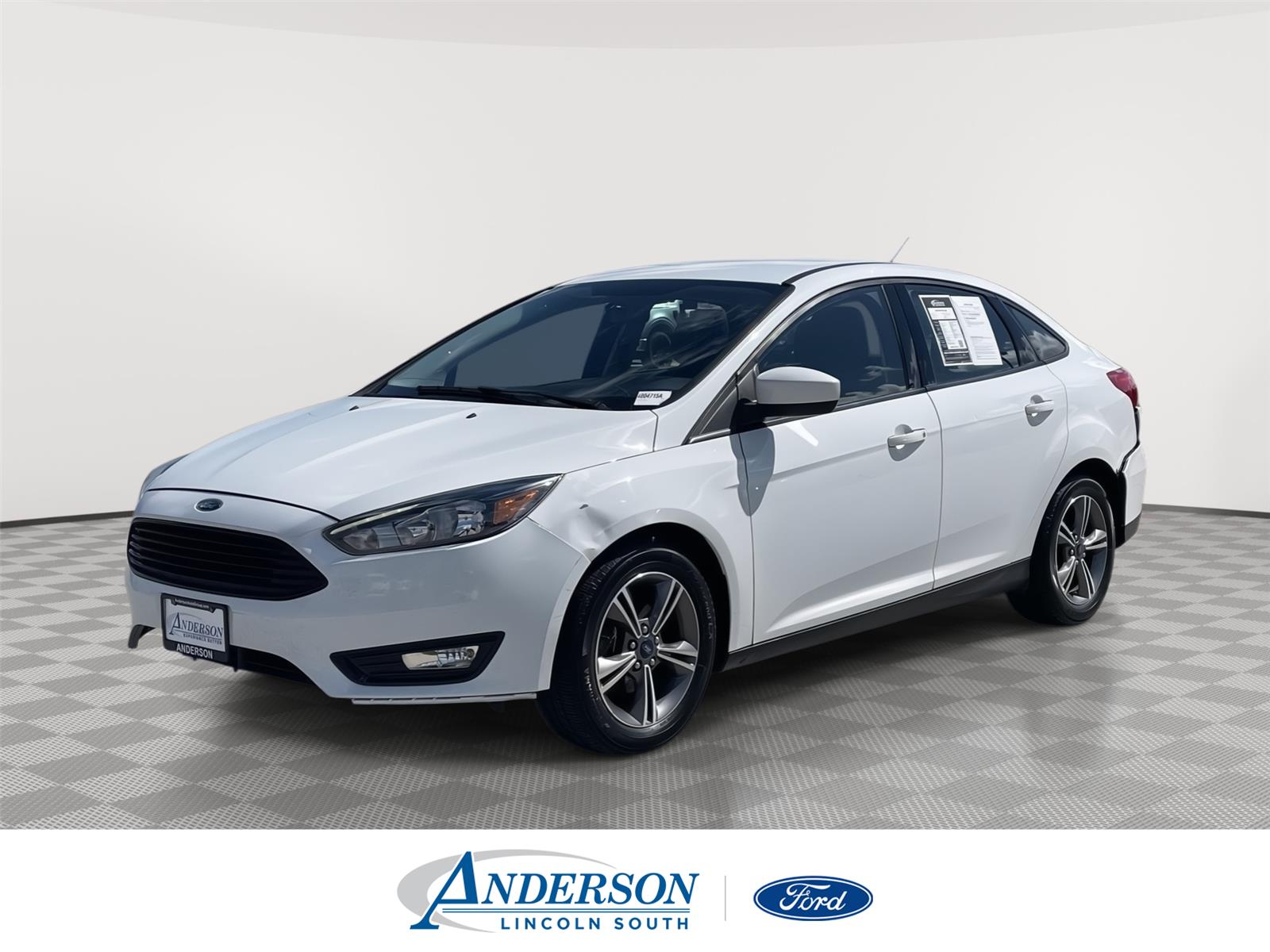 Oxford White 2018 Ford Focus SE Sedan Front-Wheel Drive 6-Speed Automatic